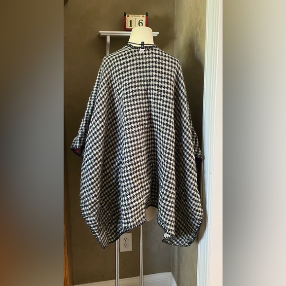 Apt 9 Cape/ Wrap Jacket Reversible Ruana Houndstooth Plaid one size - Picture 7 of 13